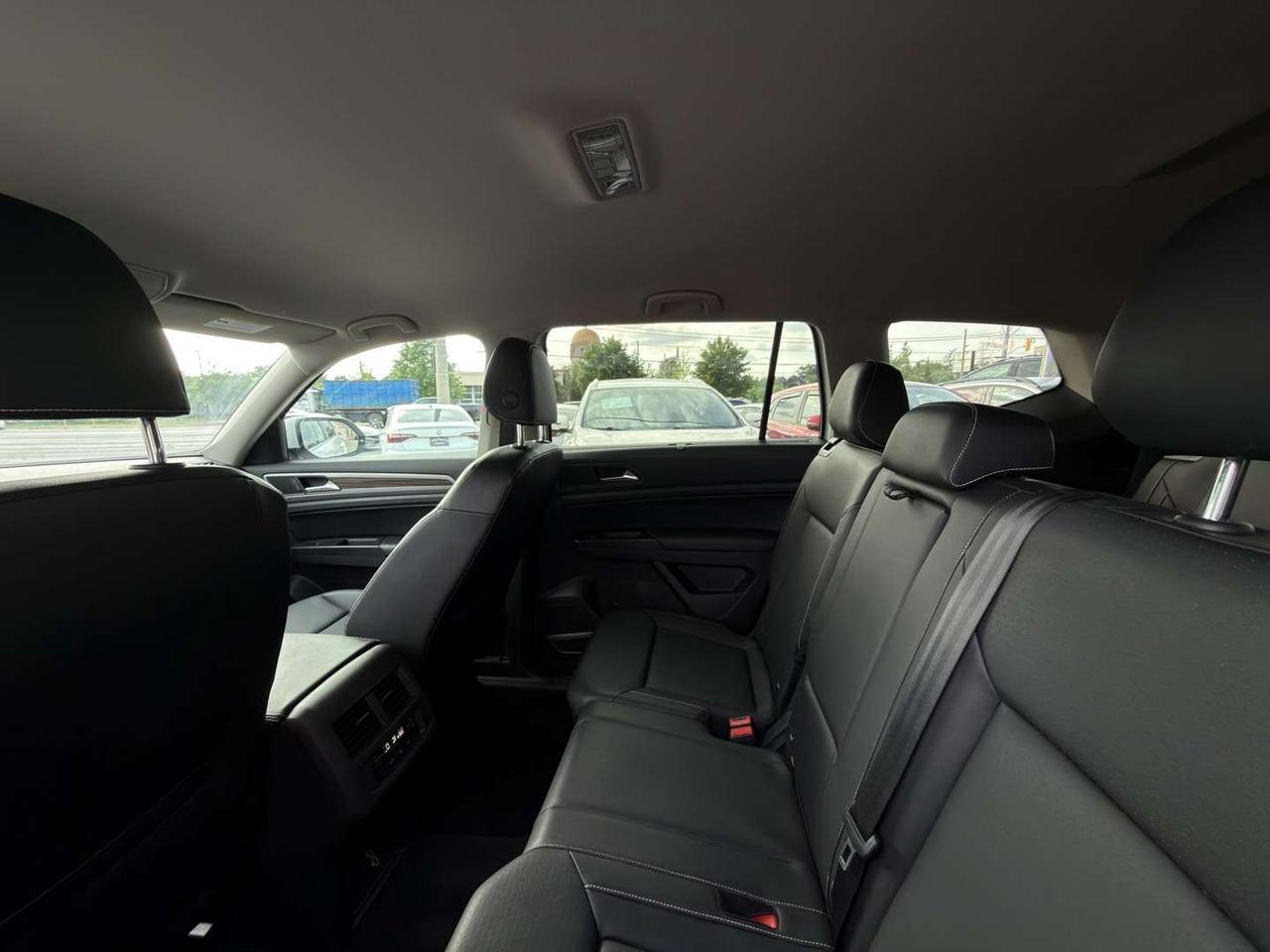 2021 Volkswagen Atlas Comfortline AWD Pearl White   7 Pass   Leather   Blind Spot Photo
