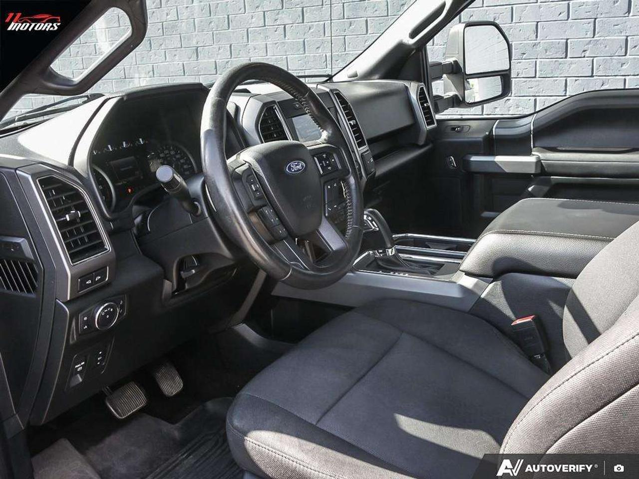 2020 Ford F-150 XLT 4WD SuperCrew 5.5' Box   SUNROOF  NO ACCIDENTS Photo