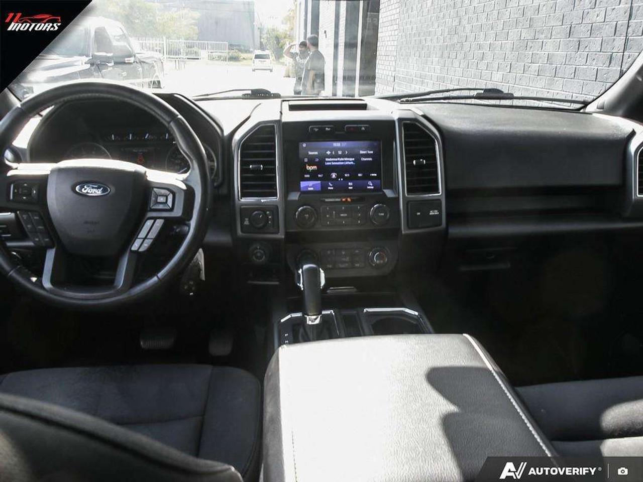 2020 Ford F-150 XLT 4WD SuperCrew 5.5' Box   SUNROOF  NO ACCIDENTS Photo