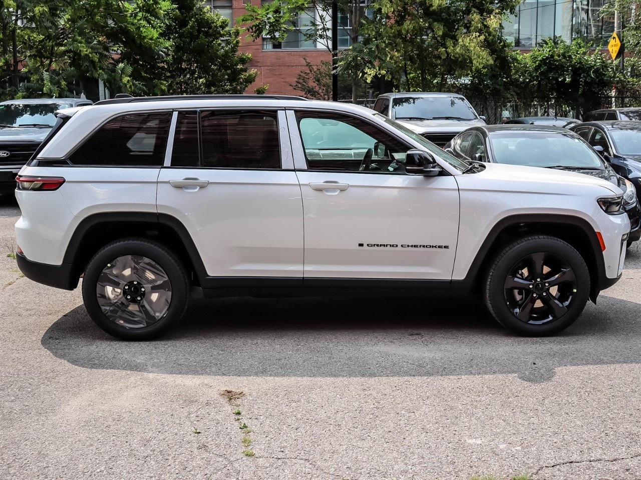 2026 Jeep Grand Cherokee  Photo