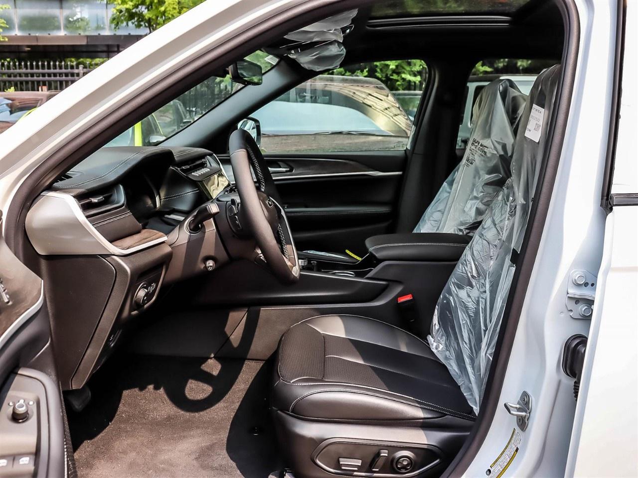 2026 Jeep Grand Cherokee  Photo