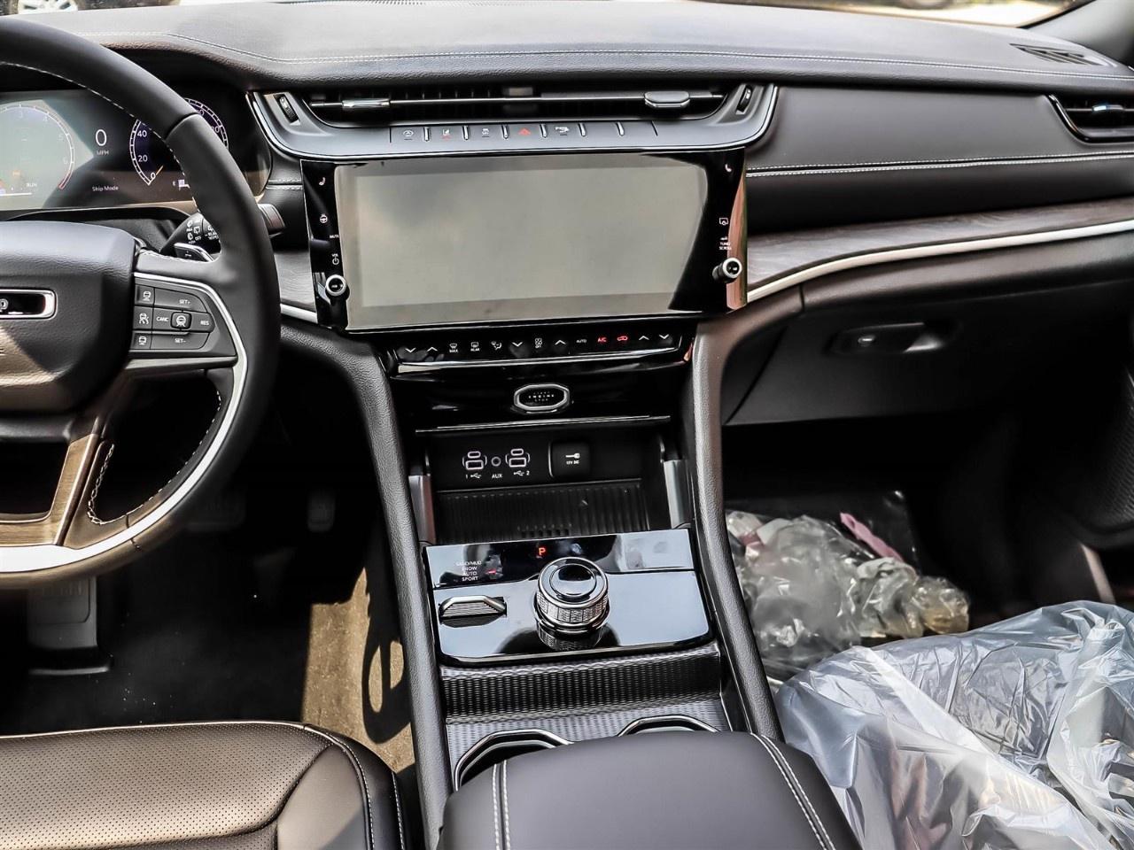 2026 Jeep Grand Cherokee  Photo