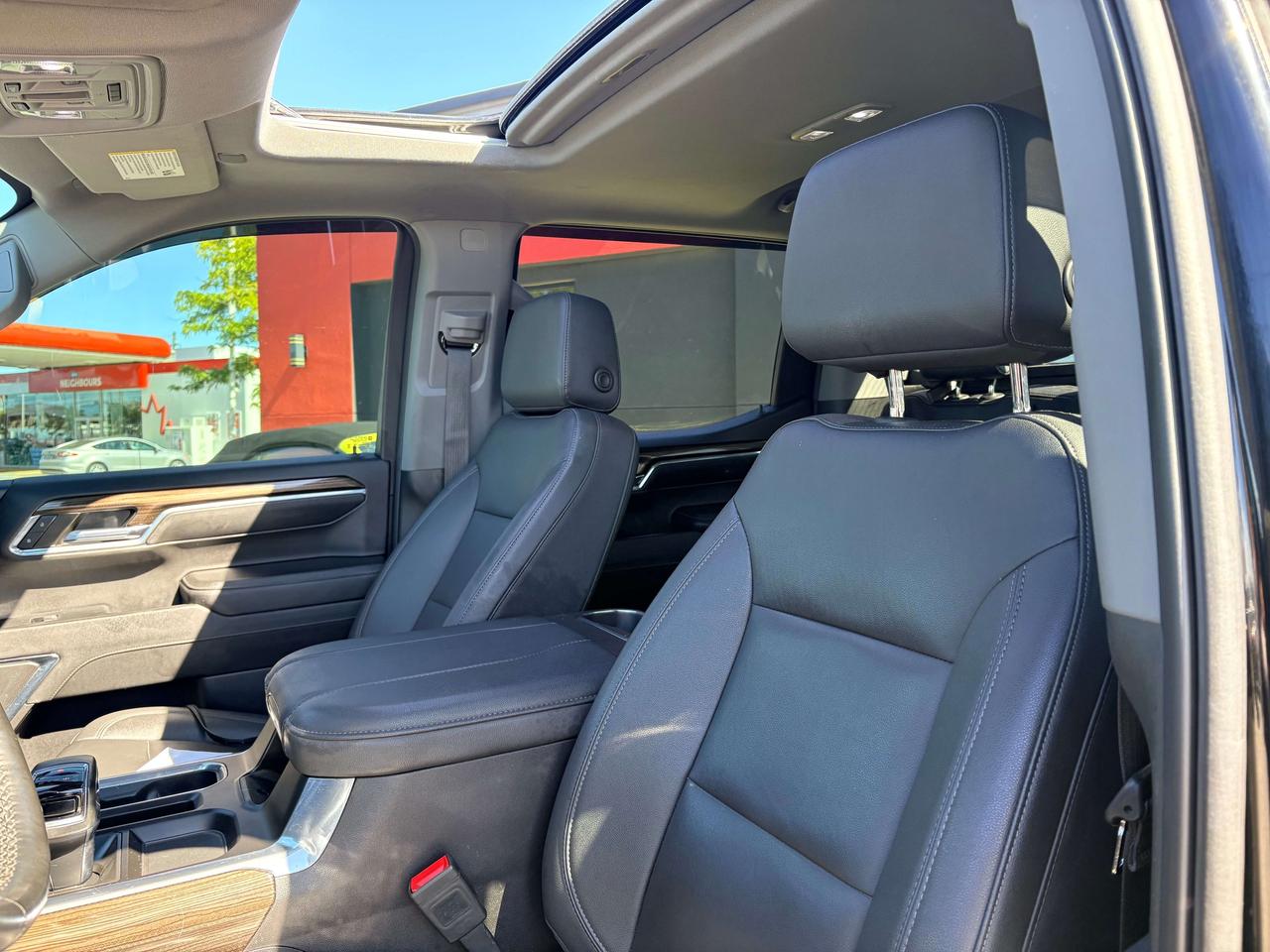 2024 Chevrolet Silverado 1500 RST Z71   5.3L Crew 4WD   Leather   Sunroof   New Photo3