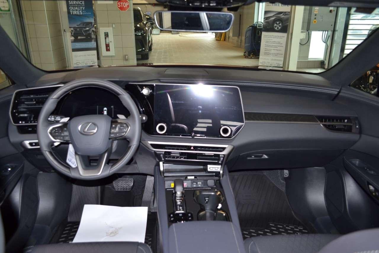 2026 Lexus RX 350 Luxury Photo2