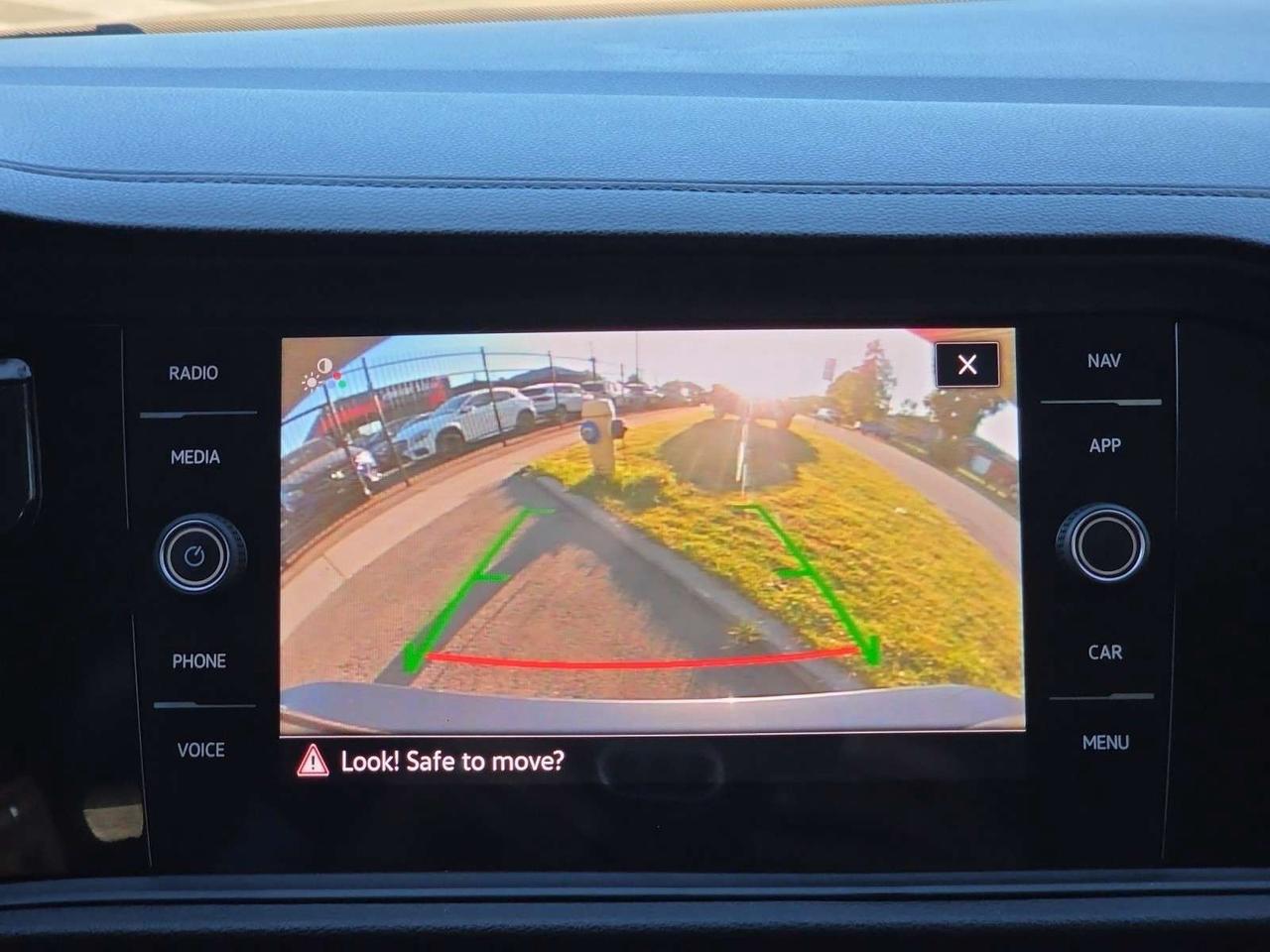 2023 Volkswagen Jetta Highline Auto * NO ACCIDENTS / CARPLAY / ROOF / CAMERA / DRIVER ASSIST Photo