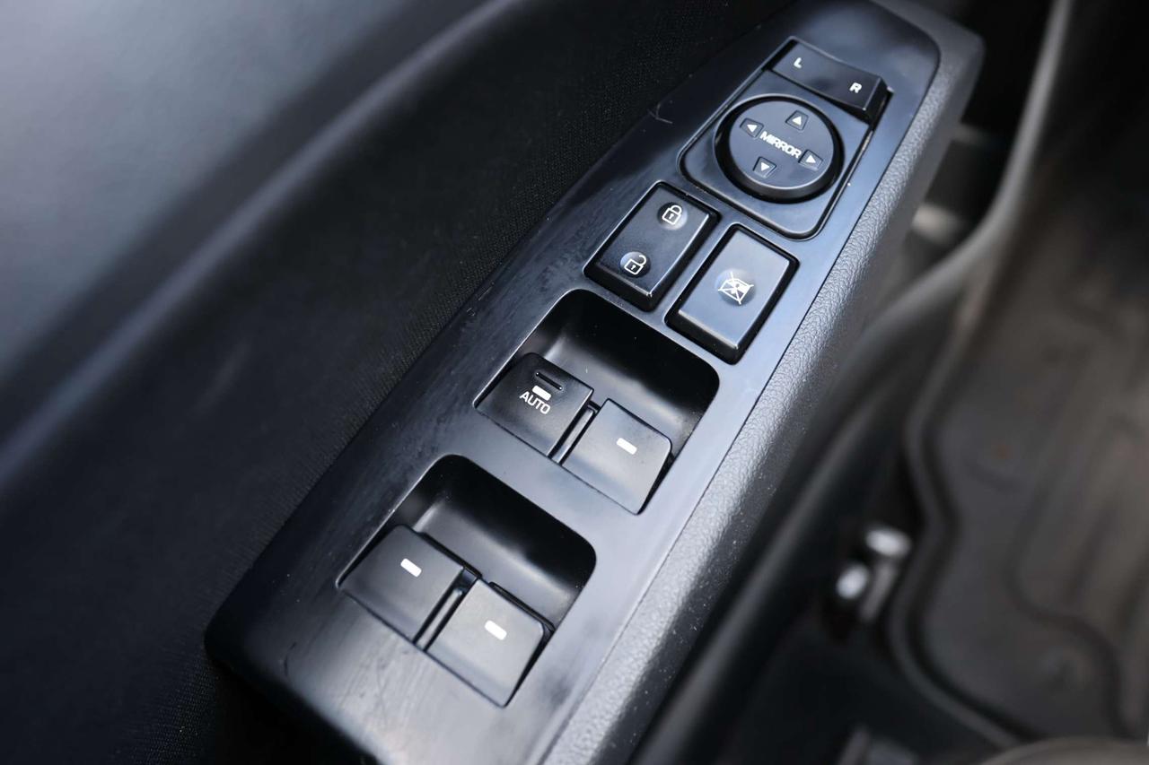 2020 Hyundai Elantra PREFERRED-R STARTER/BCAM/BLIS/H SEATS & STEERING/CARPLAY/BLUETOOTH/CRUISE CONTROL Photo