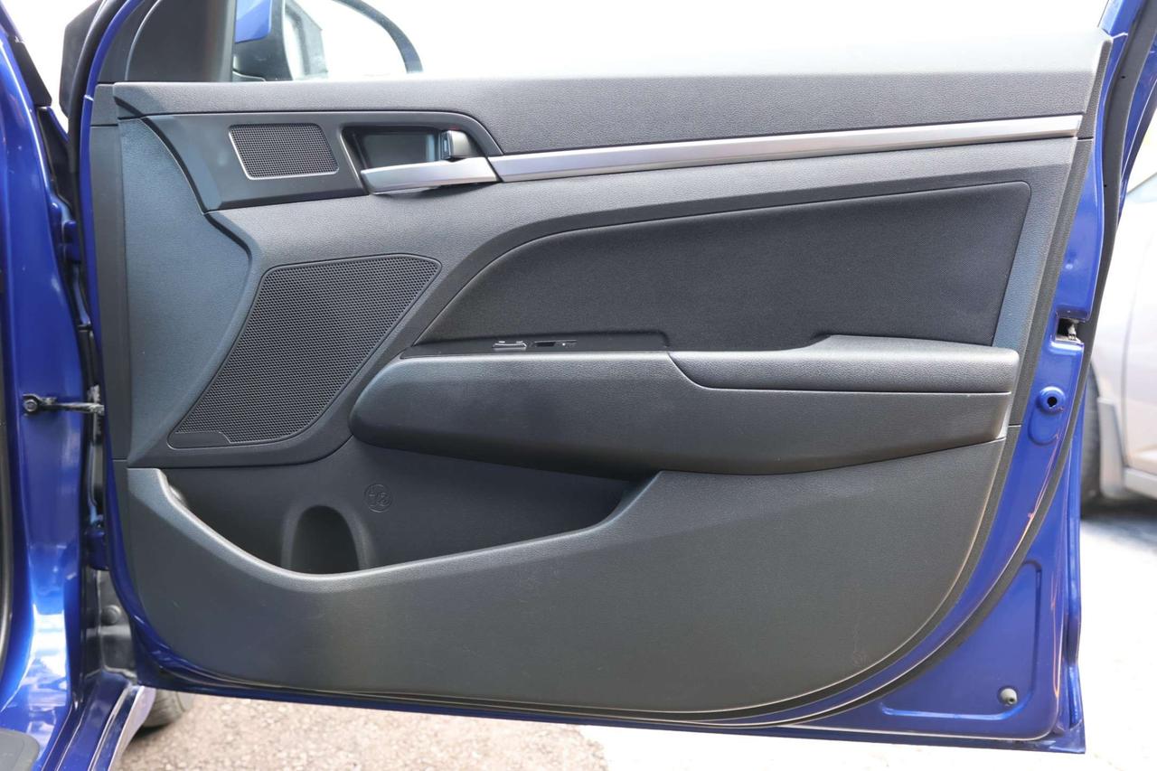 2020 Hyundai Elantra PREFERRED-R STARTER/BCAM/BLIS/H SEATS & STEERING/CARPLAY/BLUETOOTH/CRUISE CONTROL Photo