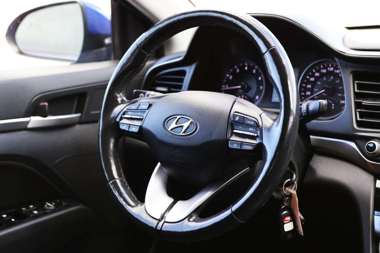 2020 Hyundai Elantra PREFERRED-R STARTER/BCAM/BLIS/H SEATS & STEERING/CARPLAY/BLUETOOTH/CRUISE CONTROL Photo