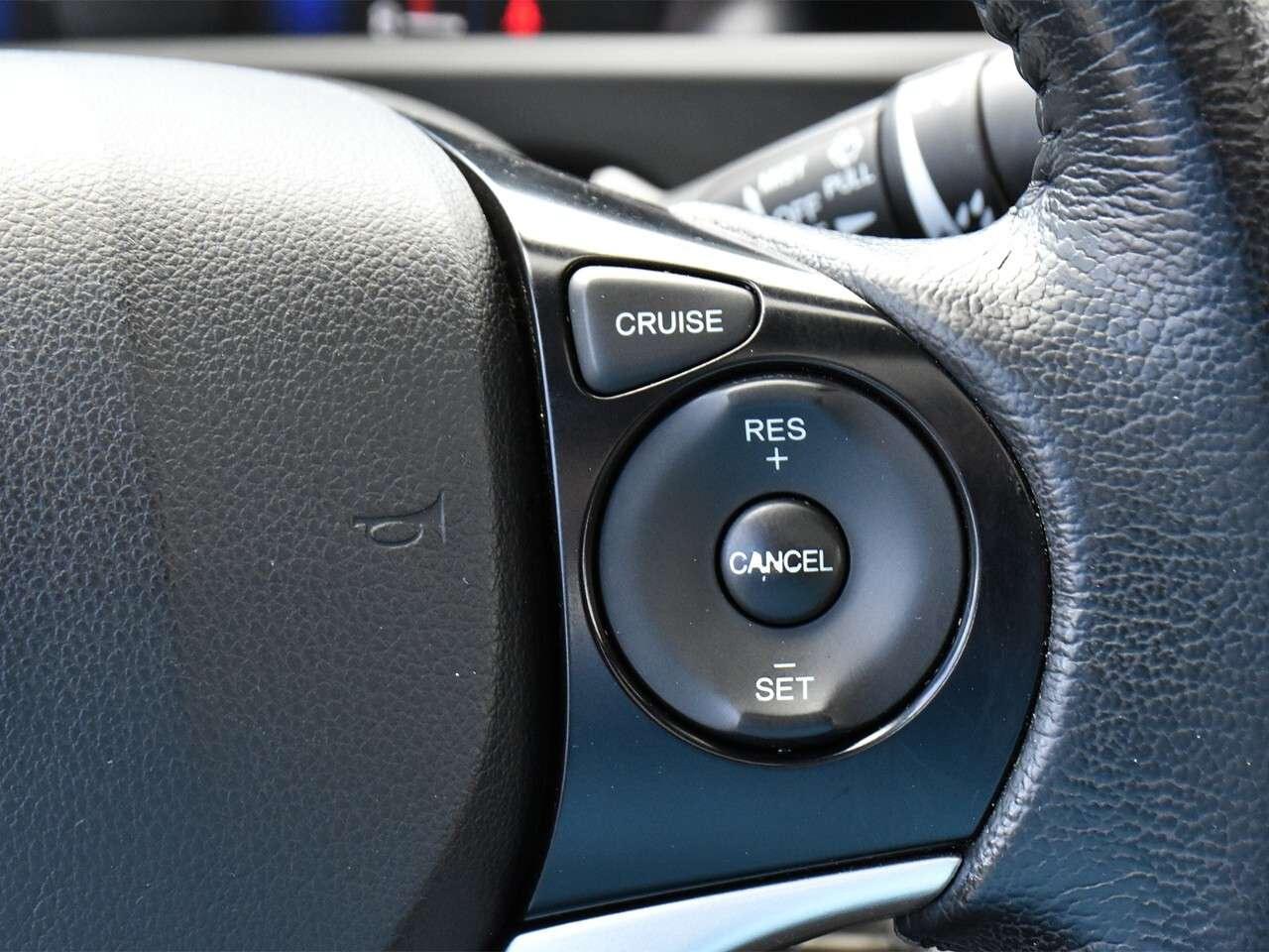 2012 Honda Civic MANUAL TRANSMISSION, FUEL SAVER, GREAT SHAPE Photo