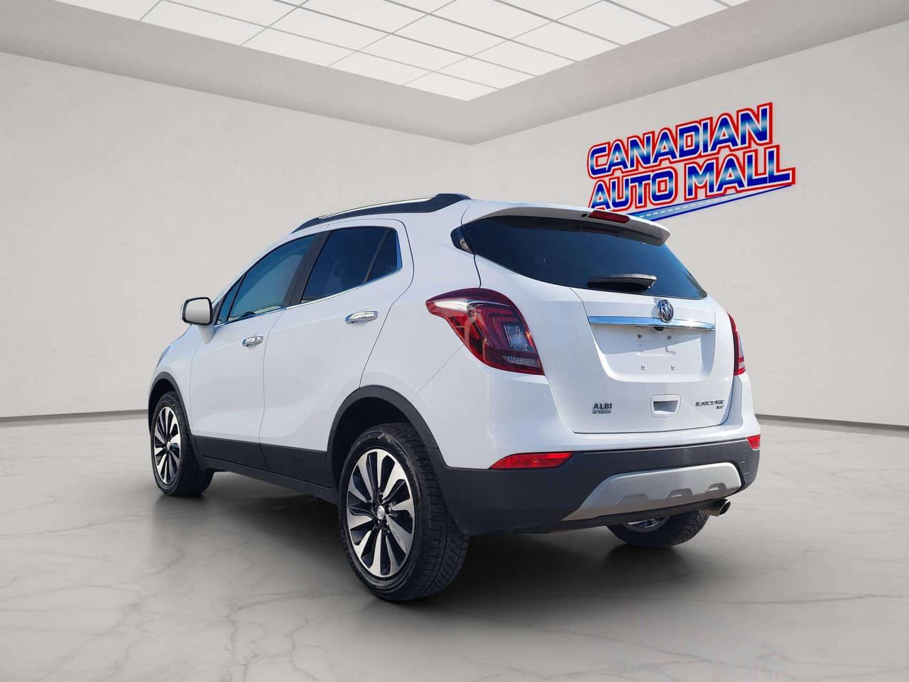 2022 Buick Encore PREFERRED AWD, ALLOYS, A/C, APPLE/ANDROID, 42K! Photo