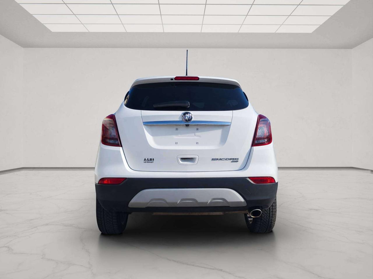 2022 Buick Encore PREFERRED AWD, ALLOYS, A/C, APPLE/ANDROID, 42K! Photo