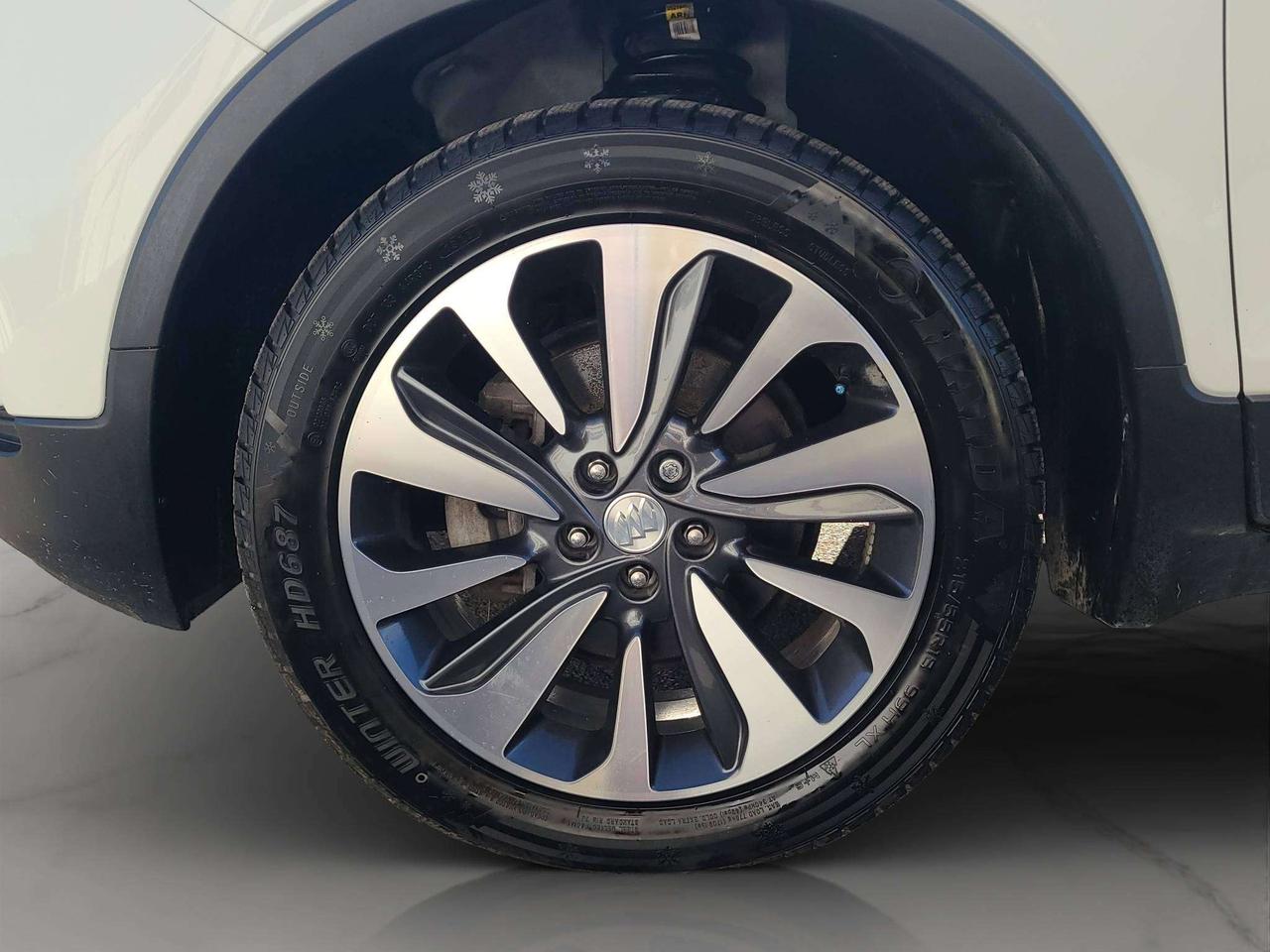 2022 Buick Encore PREFERRED AWD, ALLOYS, A/C, APPLE/ANDROID, 42K! Photo