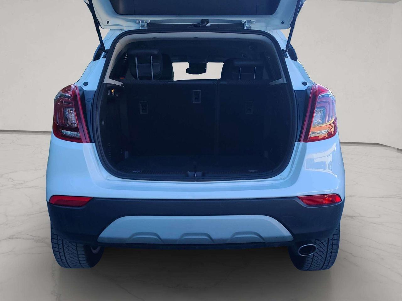 2022 Buick Encore PREFERRED AWD, ALLOYS, A/C, APPLE/ANDROID, 42K! Photo