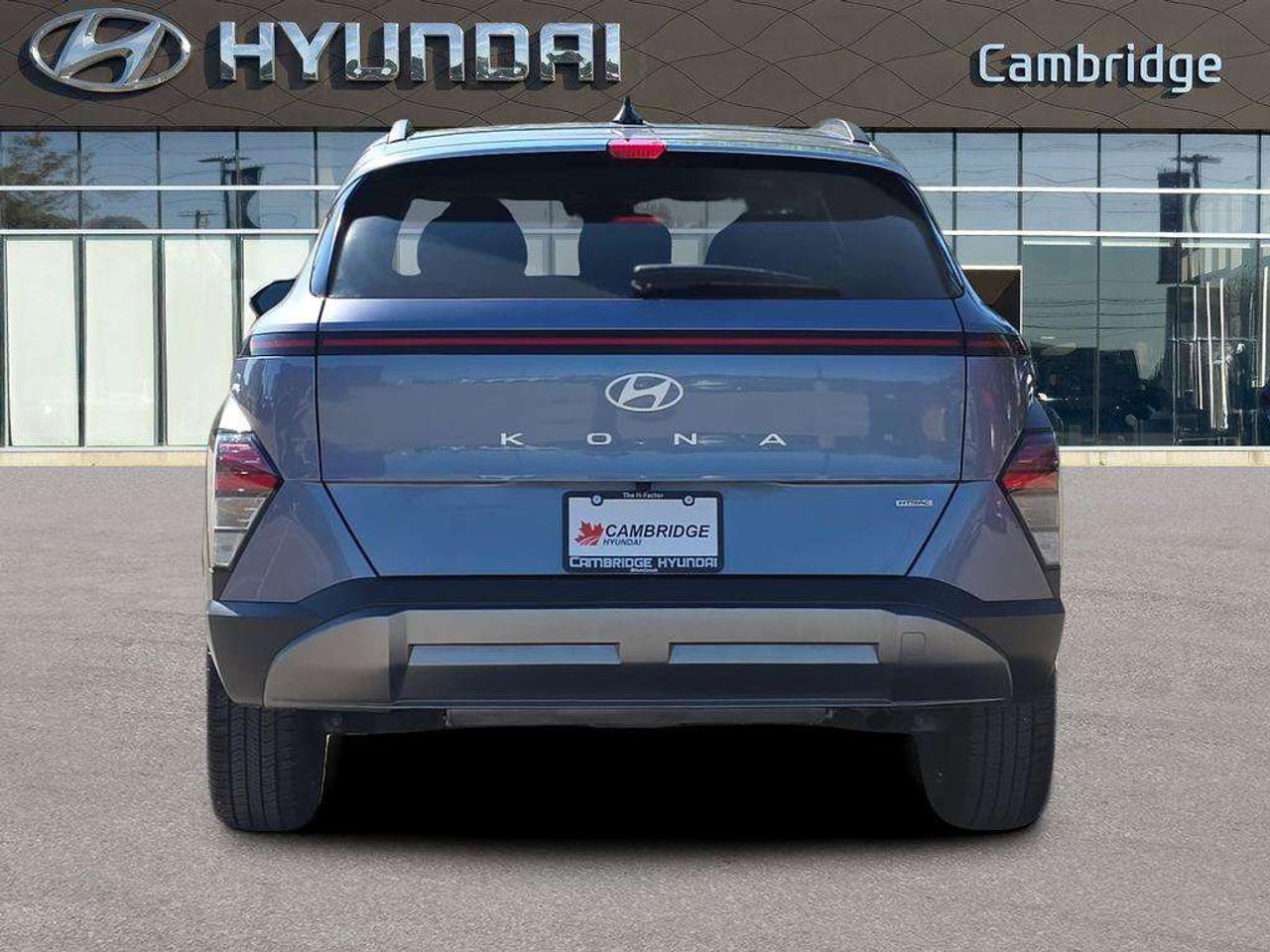 2025 Hyundai KONA Preferred Trend   NO ACCIDENTS LTHR S.ROOF 8.1L/100KM Photo