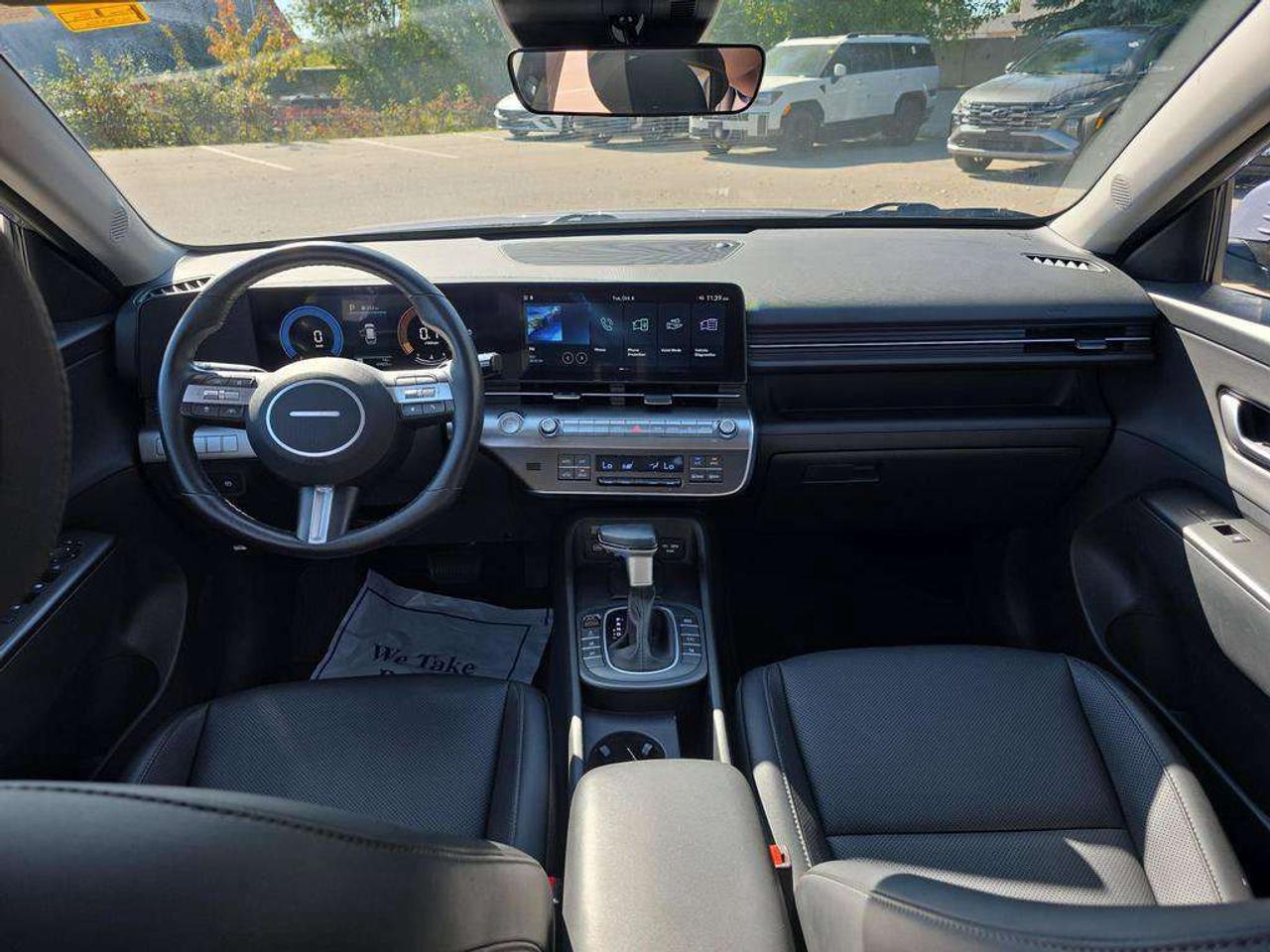 2025 Hyundai KONA Preferred Trend   NO ACCIDENTS LTHR S.ROOF 8.1L/100KM Photo
