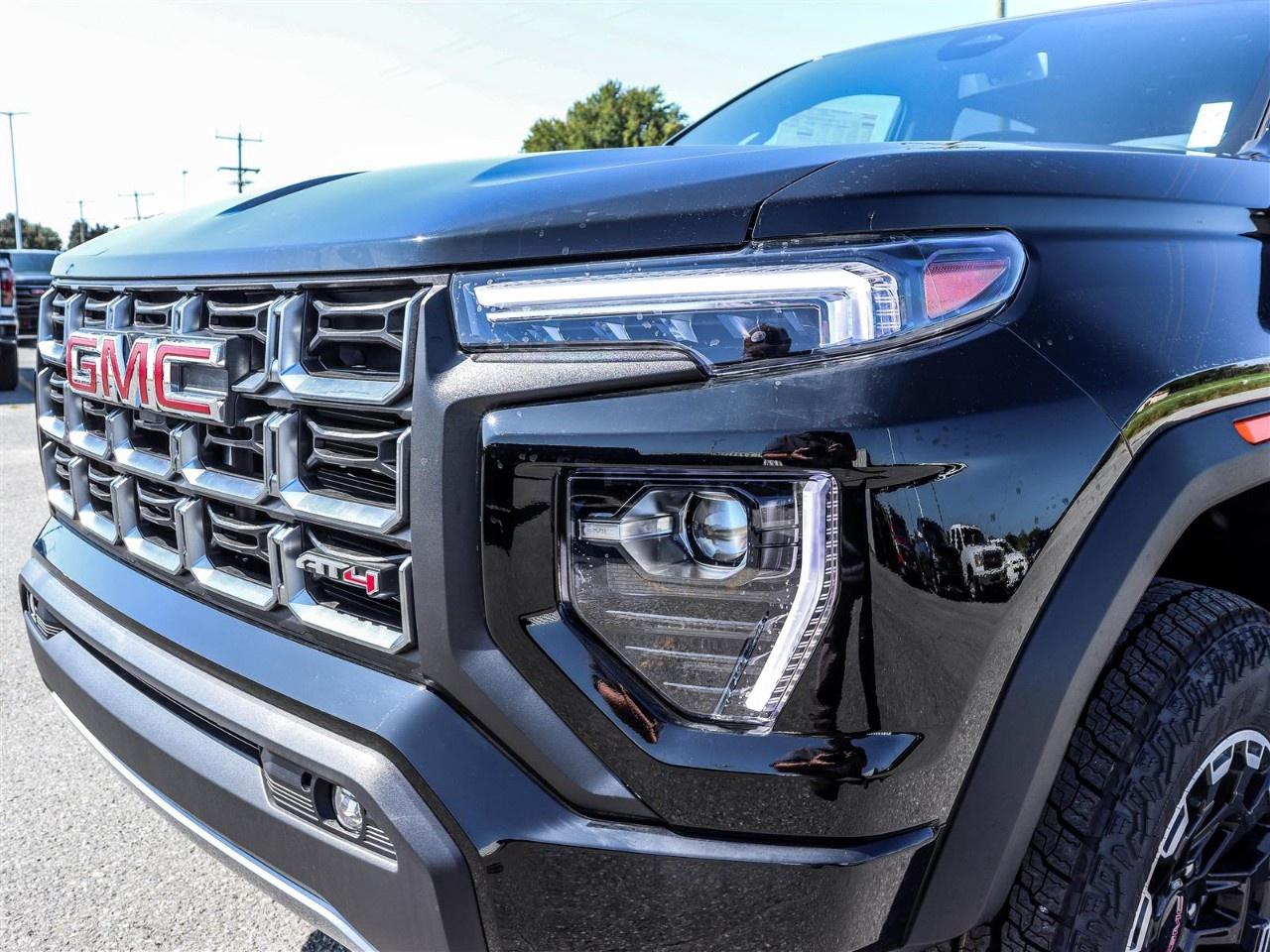 2026 GMC Canyon Crew Cab Short Box 4-Wheel Drive AT4 Photo