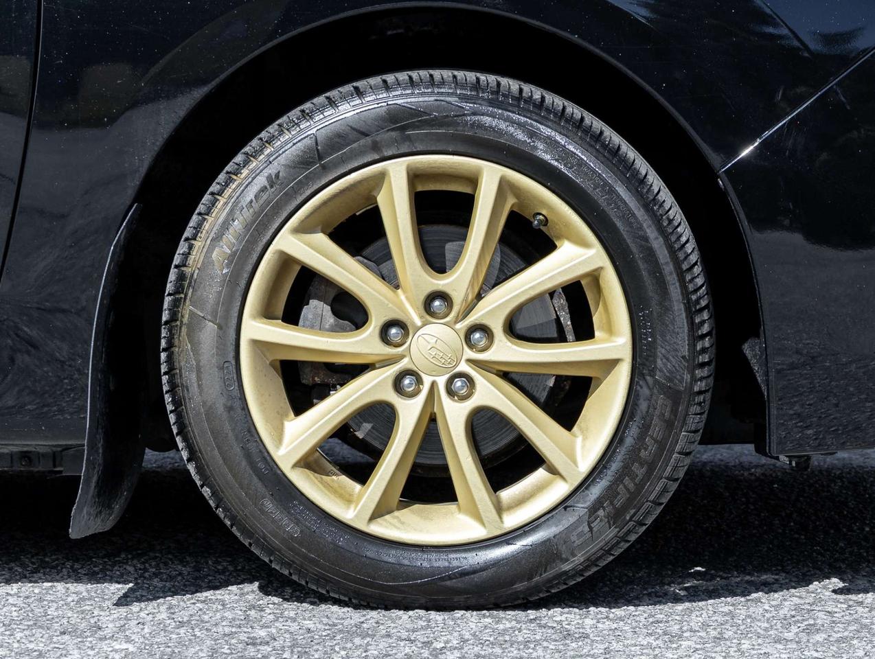 2014 Subaru Impreza CVT 2.0i w/Touring Pkg, AWD Photo3