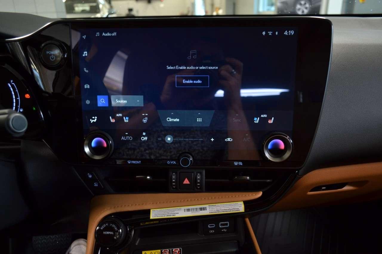 2026 Lexus NX NX 350h AWD Photo