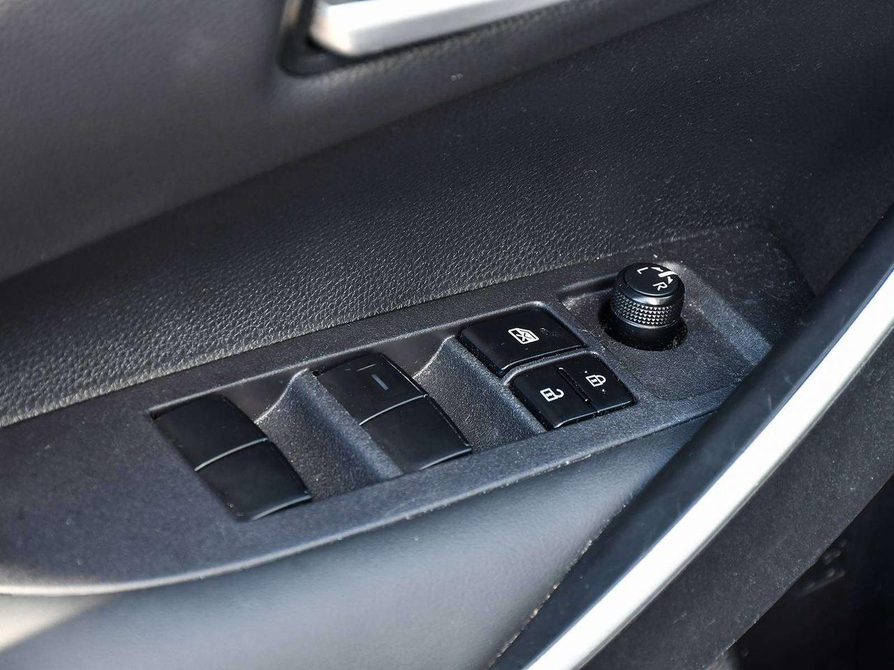 2024 Toyota Corolla SE   1 OWNER   NO ACCIDENTS   CRUISE   CARPLAY Photo