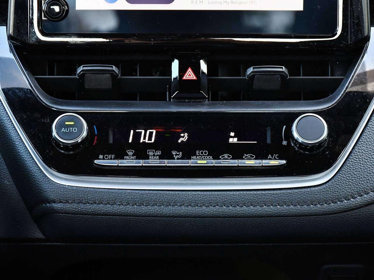 2024 Toyota Corolla SE   1 OWNER   NO ACCIDENTS   CRUISE   CARPLAY Photo