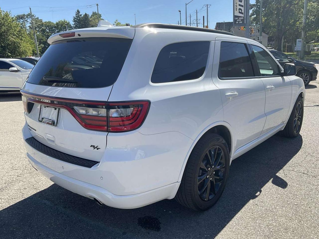 2017 Dodge Durango R/T AWD - LEATHER! NAV! BACK-UP CAM! BSM! 7 PASS! Photo