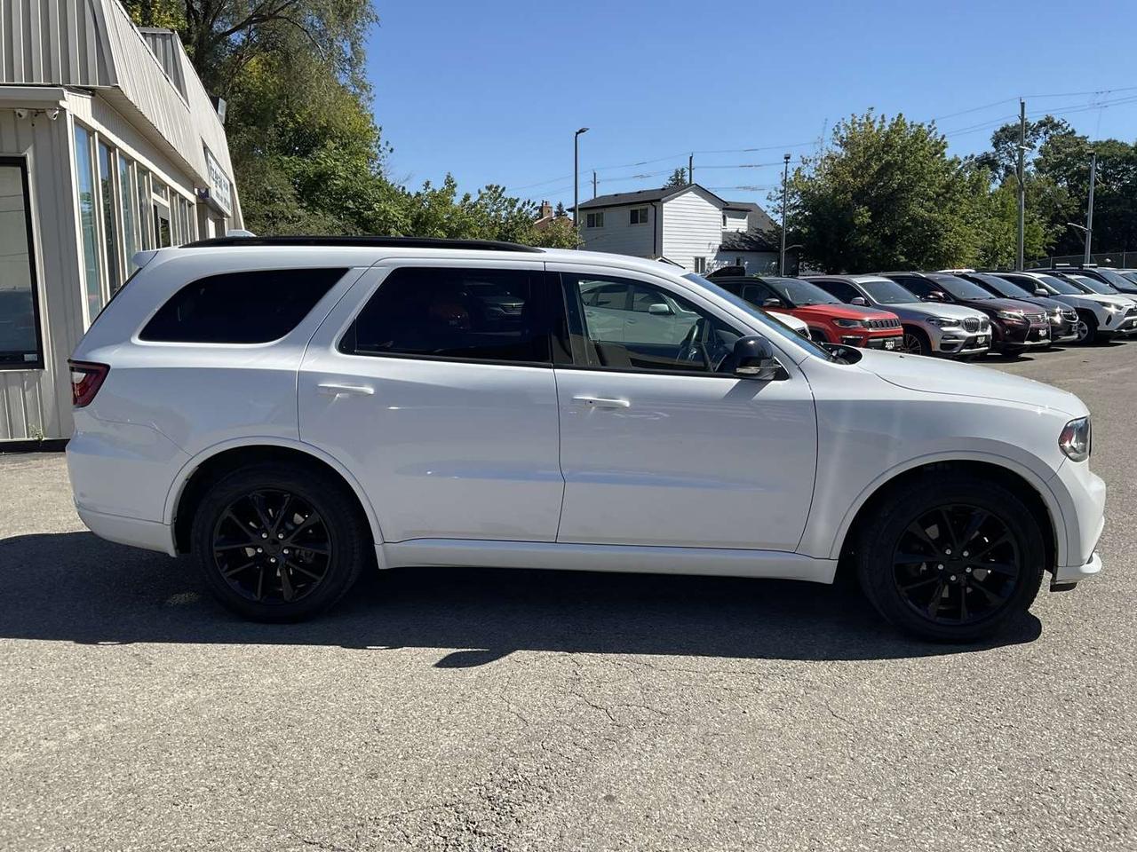 2017 Dodge Durango R/T AWD - LEATHER! NAV! BACK-UP CAM! BSM! 7 PASS! Photo