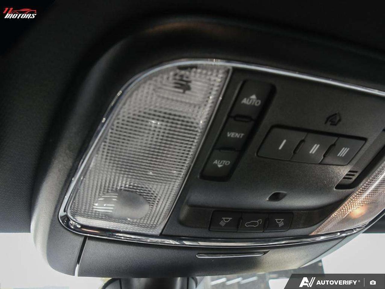 2020 Dodge Durango R/T AWD   5.7HEMI   NO ACCIDENTS Photo