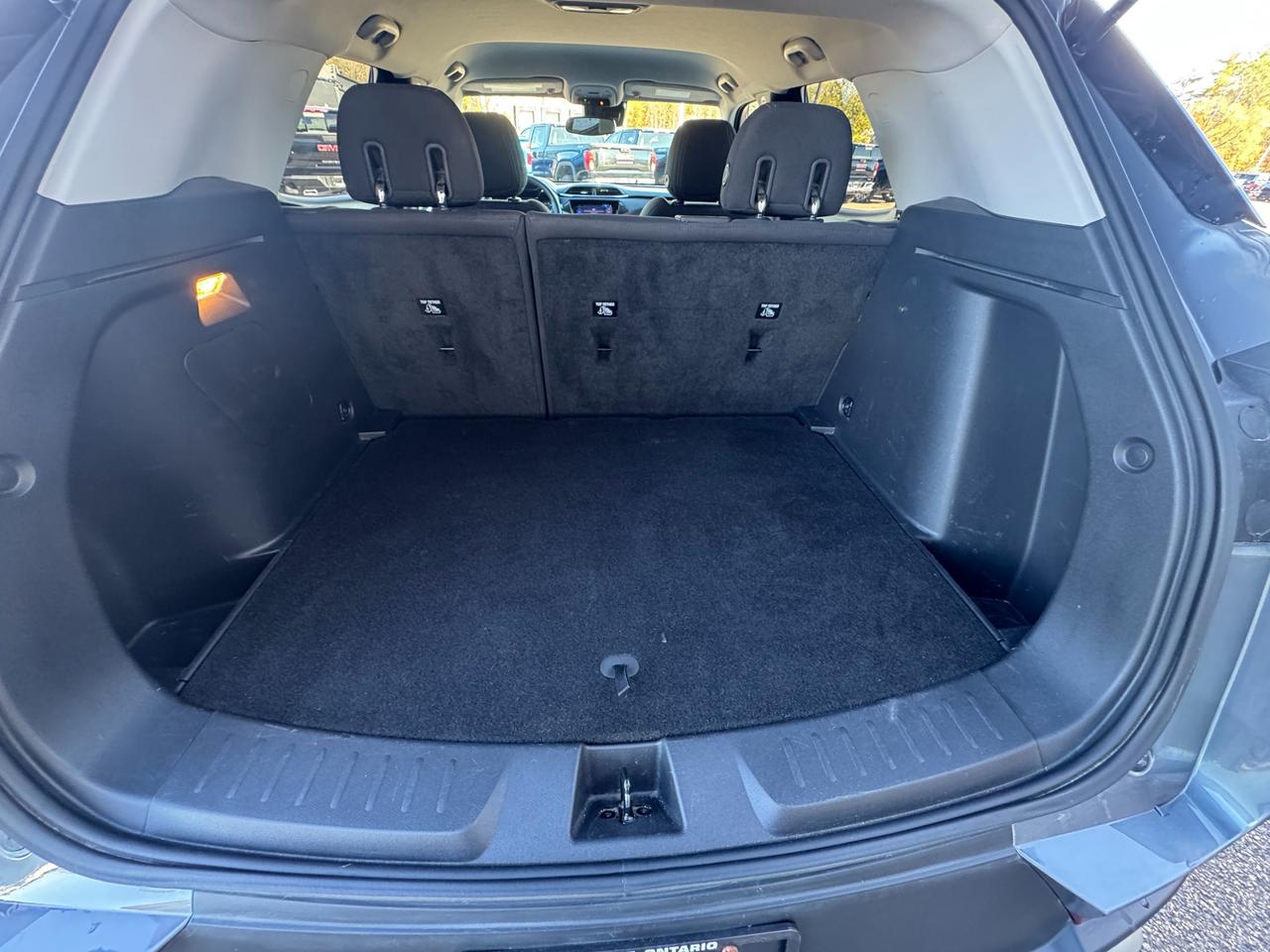 2022 Chevrolet TrailBlazer LT Front-Wheel Drive Photo4