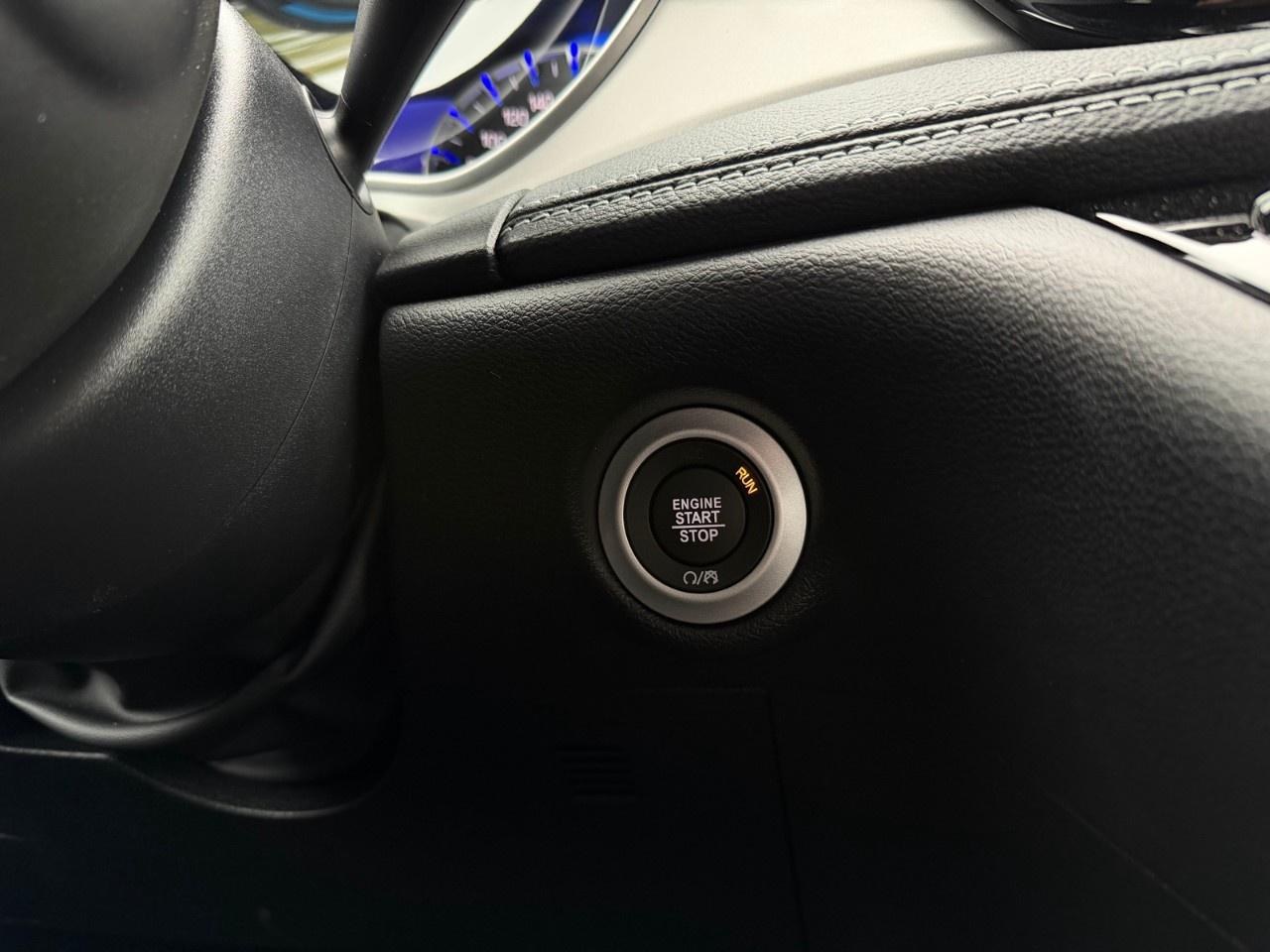2027 Chrysler Pacifica Select FWD Photo