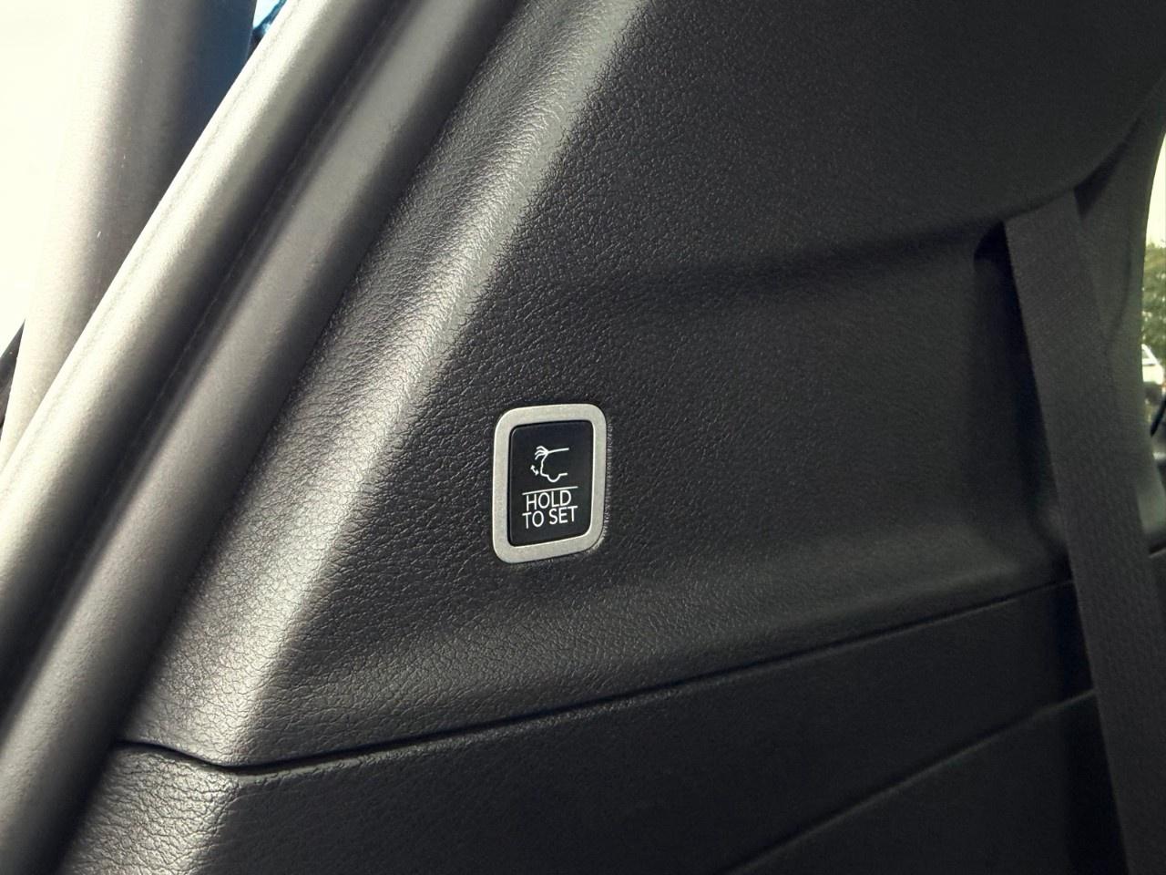 2027 Chrysler Pacifica Select FWD Photo