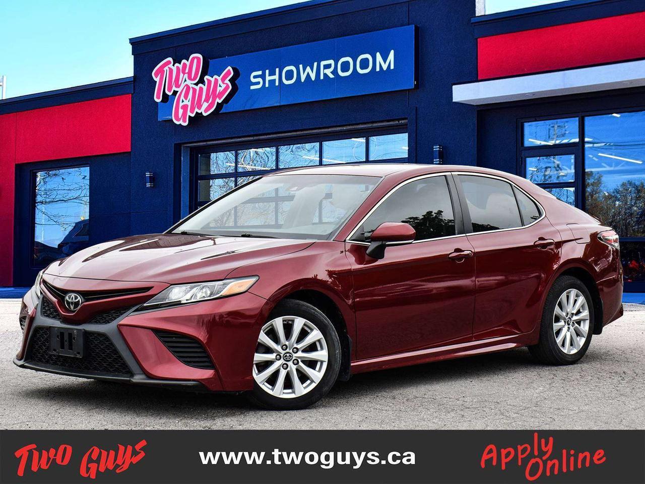 2018 Toyota Camry SE Back Up Camera Leather Heated Front Seats Photo0