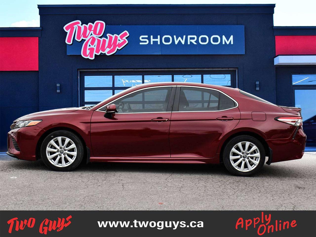 2018 Toyota Camry SE Back Up Camera Leather Heated Front Seats Photo4