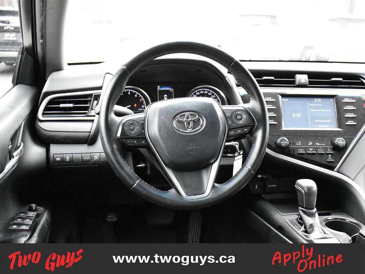 2018 Toyota Camry SE Back Up Camera Leather Heated Front Seats Photo