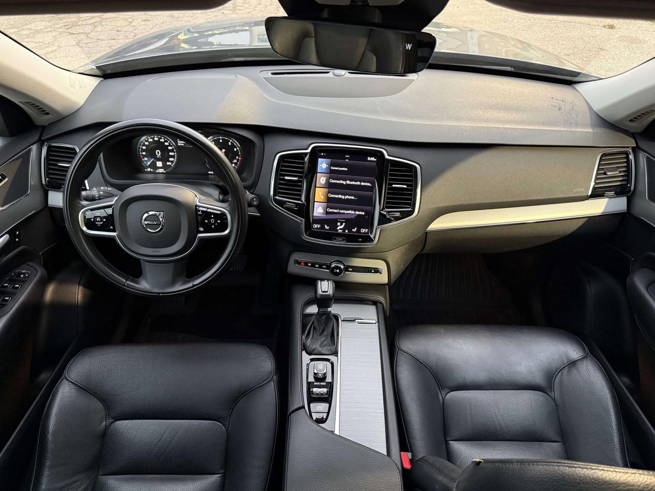 2020 Volvo XC90 Momentum l T6 l AWD l 4Cyl l 7 Passenger l 2.0T l Photo