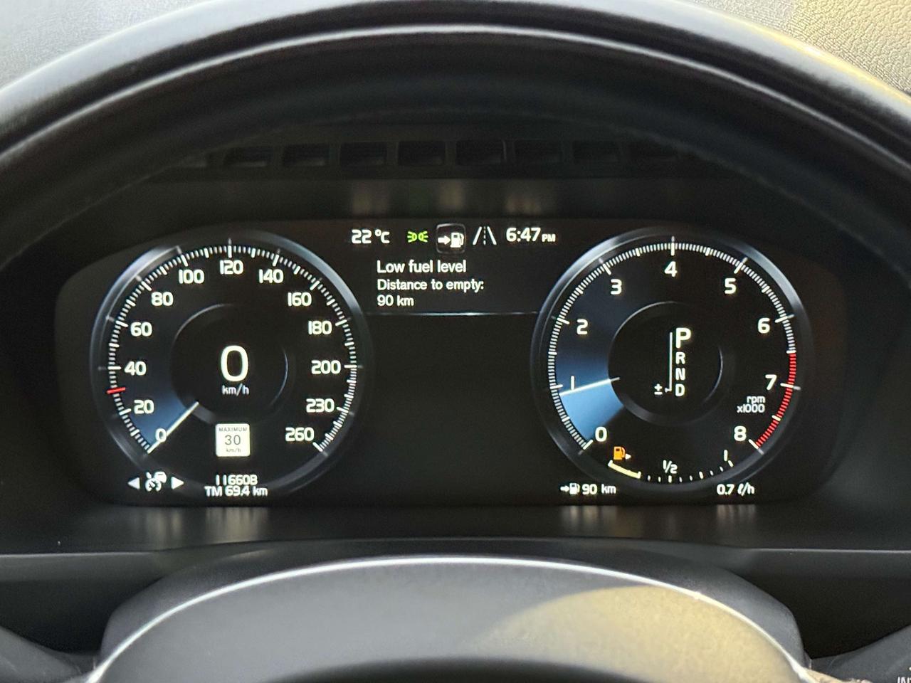 2020 Volvo XC90 Momentum l T6 l AWD l 4Cyl l 7 Passenger l 2.0T l Photo