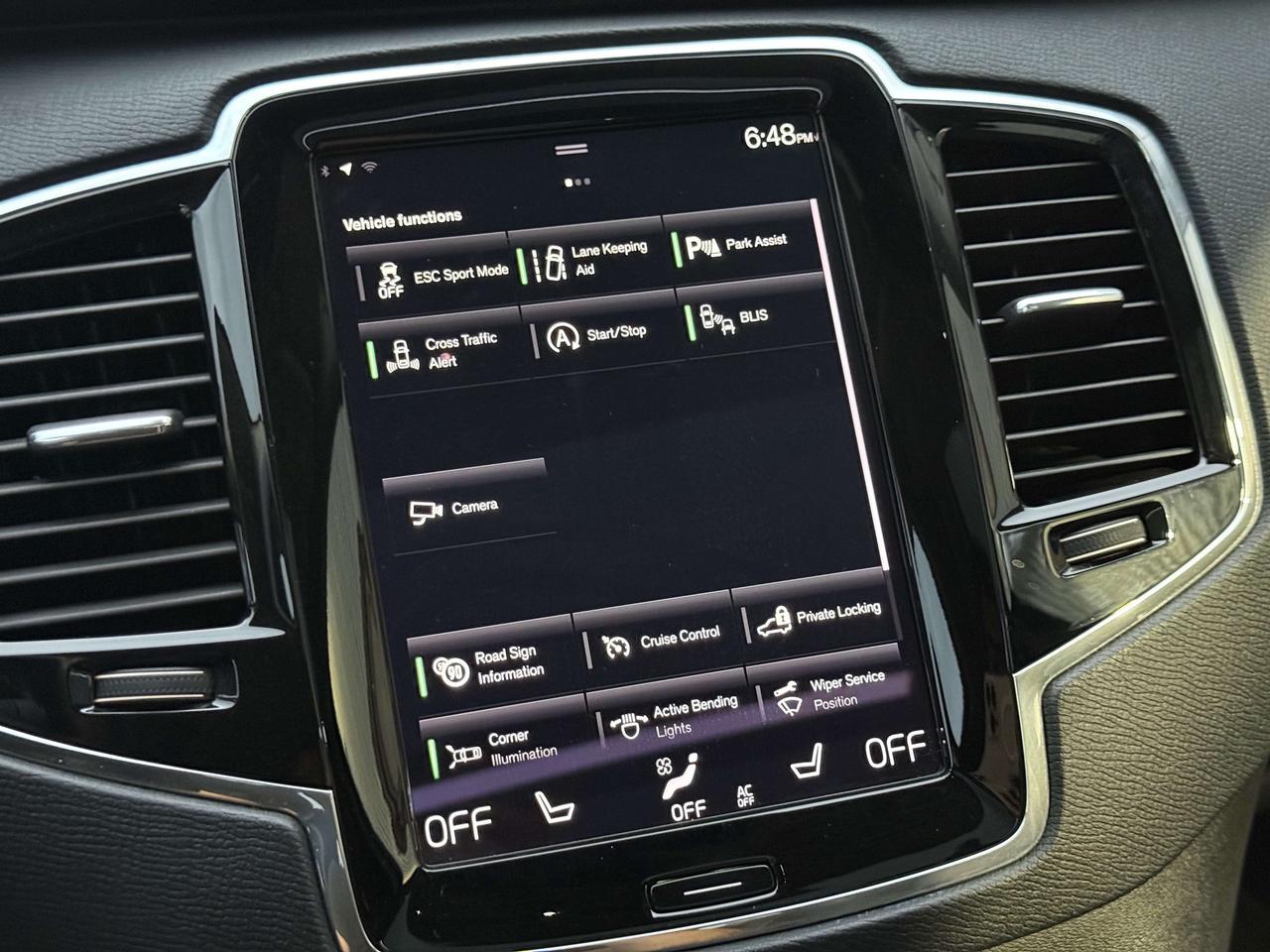 2020 Volvo XC90 Momentum l T6 l AWD l 4Cyl l 7 Passenger l 2.0T l Photo