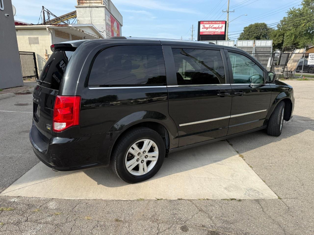 2013 Dodge Grand Caravan 4dr Wgn Crew Photo