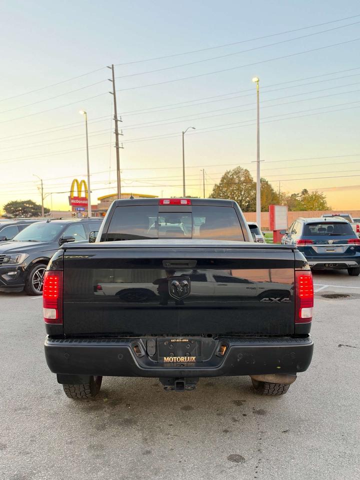 2019 RAM 1500 Warlock 4x4 Crew Cab 5'7 Box Photo