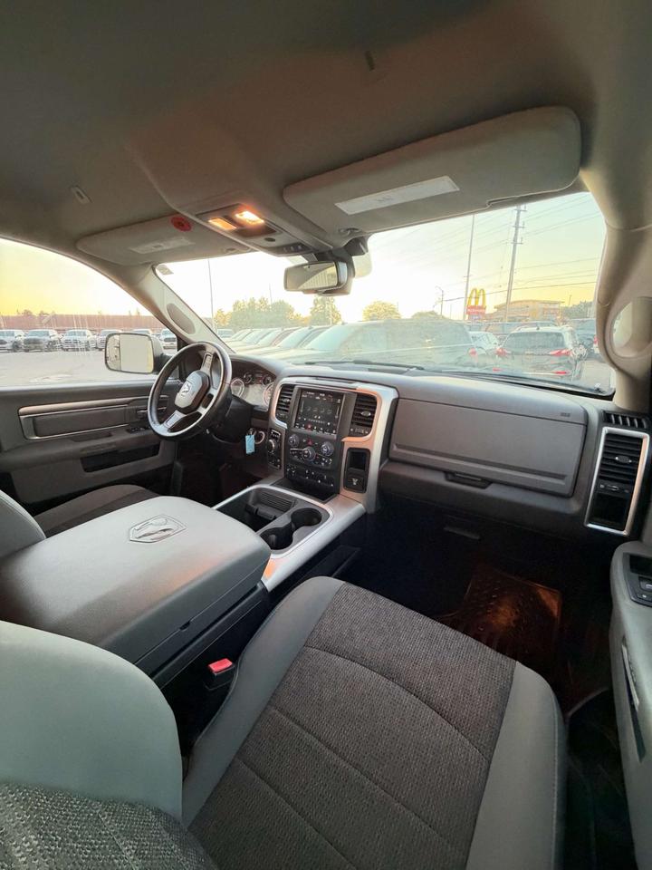2019 RAM 1500 Warlock 4x4 Crew Cab 5'7 Box Photo