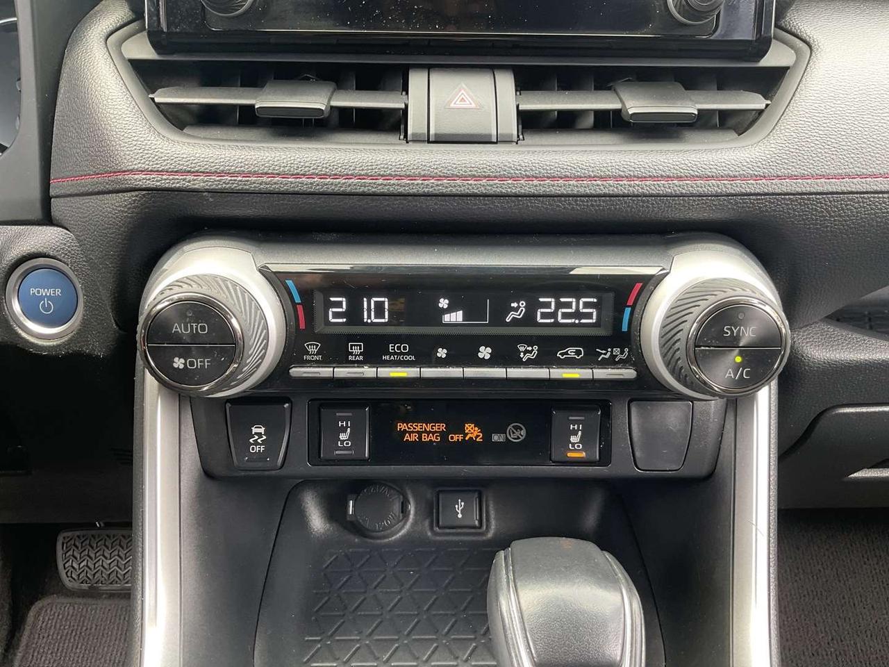 2021 Toyota RAV4 Prime SE - BACK-UP CAM! BSM! CAR PLAY! PHEV! Photo