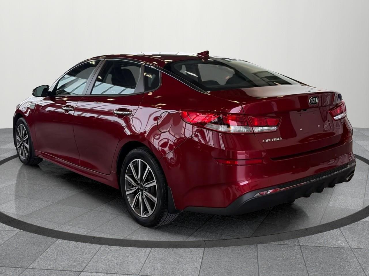2019 Kia Optima LX 4dr Sedan Photo3