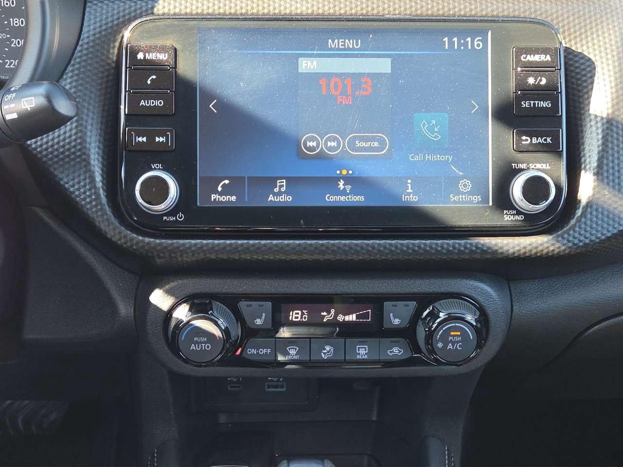 2024 Nissan Kicks SV Photo