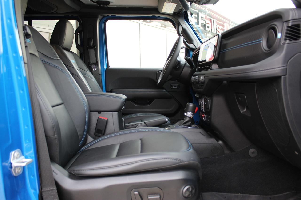 2024 Jeep Wrangler Rubicon X 4 Door 4x4 ONLY 10,000 kilo, 1-Owner Photo