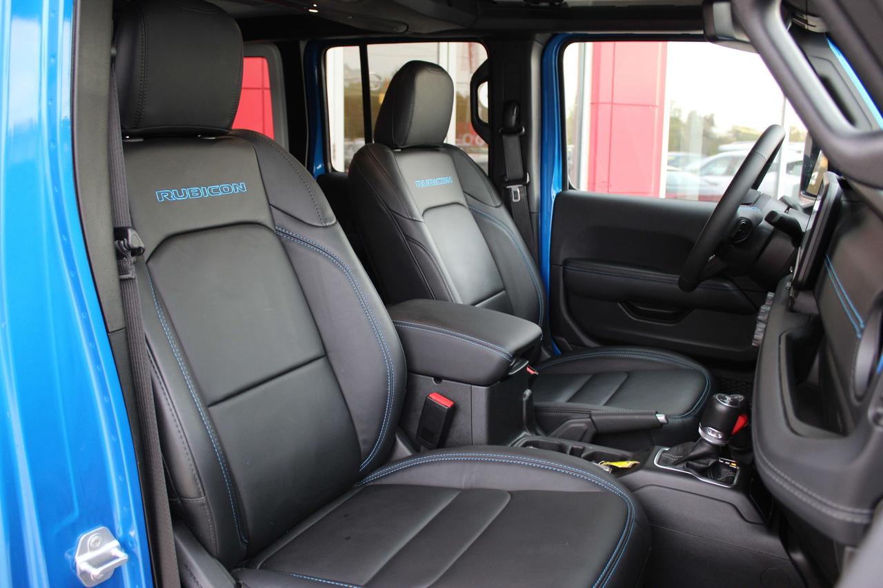 2024 Jeep Wrangler Rubicon X 4 Door 4x4 ONLY 10,000 kilo, 1-Owner Photo