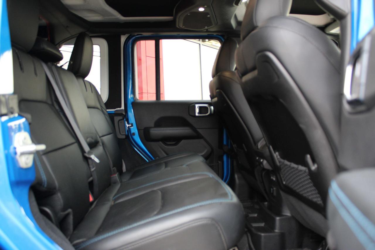 2024 Jeep Wrangler Rubicon X 4 Door 4x4 ONLY 10,000 kilo, 1-Owner Photo