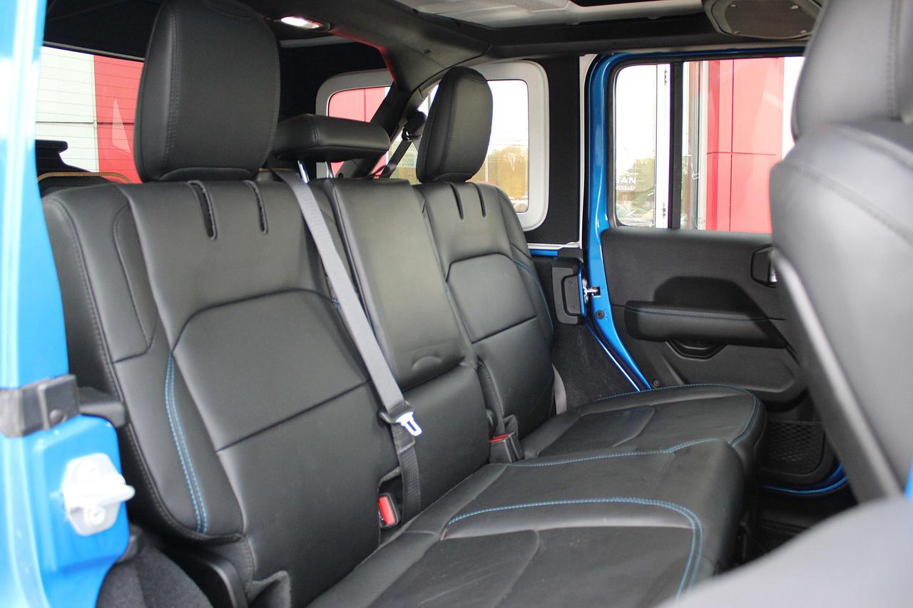 2024 Jeep Wrangler Rubicon X 4 Door 4x4 ONLY 10,000 kilo, 1-Owner Photo