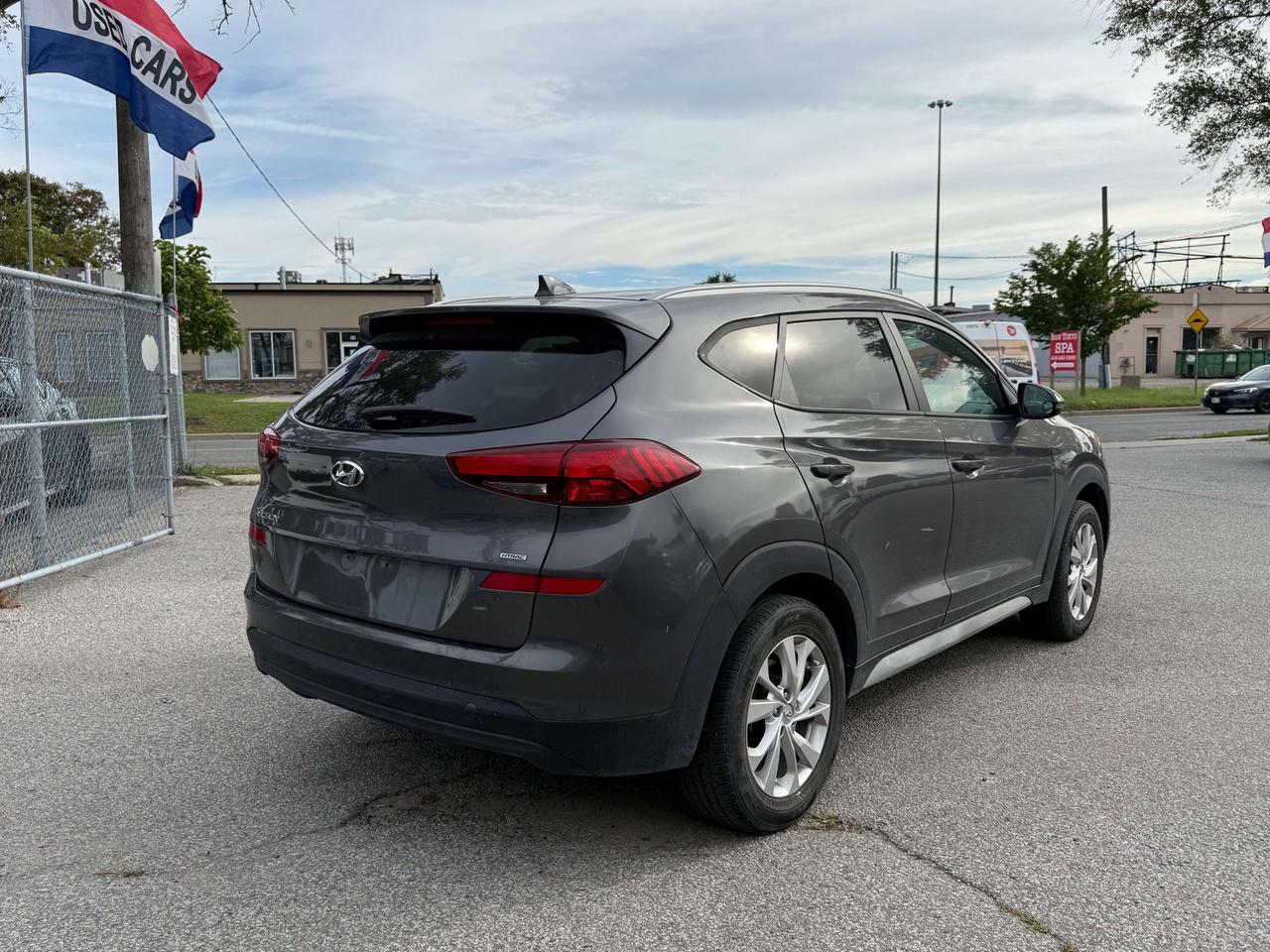 2021 Hyundai Tucson Preferred l Auto l 2.0L l Gas l BSM l LDW l 4Cyl Photo3