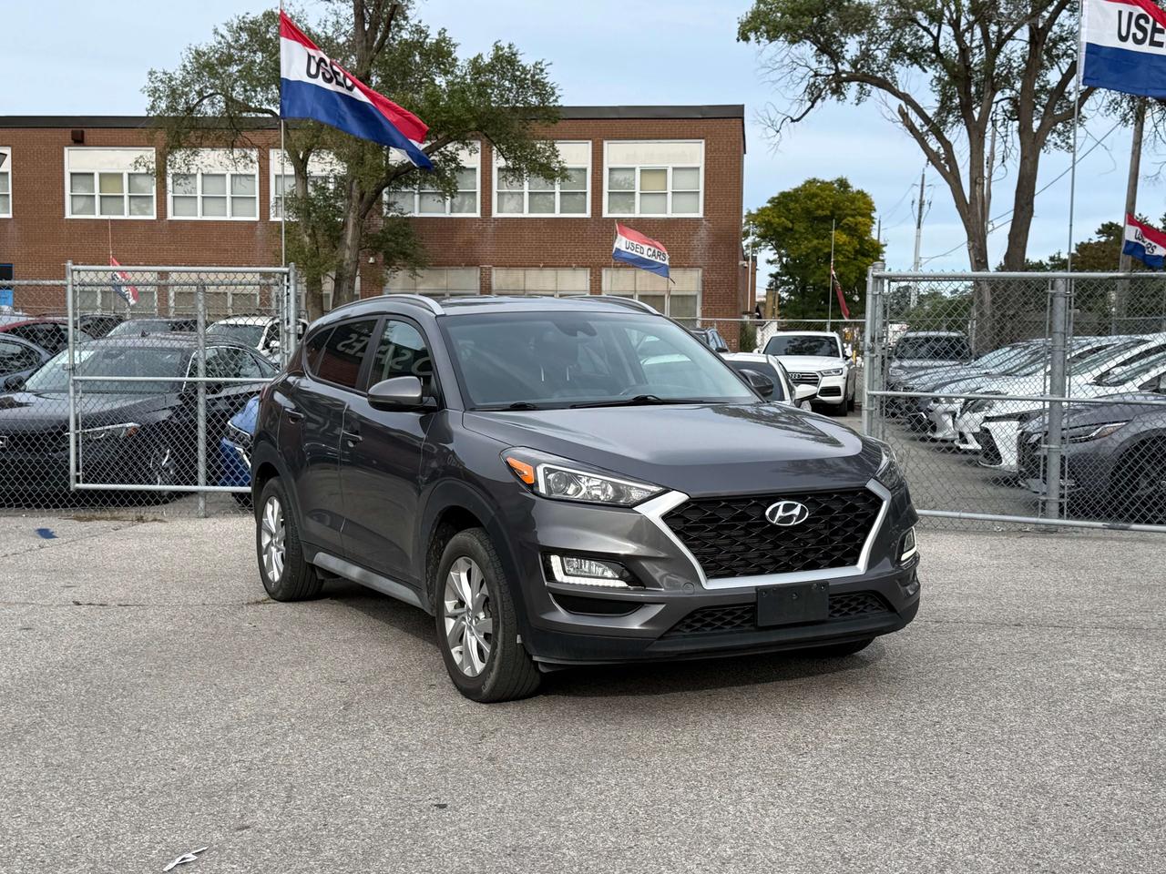 2021 Hyundai Tucson Preferred l Auto l 2.0L l Gas l BSM l LDW l 4Cyl Photo