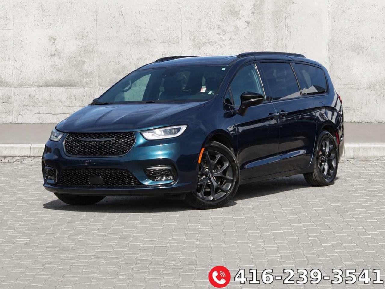 2025 Chrysler Pacifica Limited  Gps SiriusXM Moonroof ReverseCamera Parki Photo