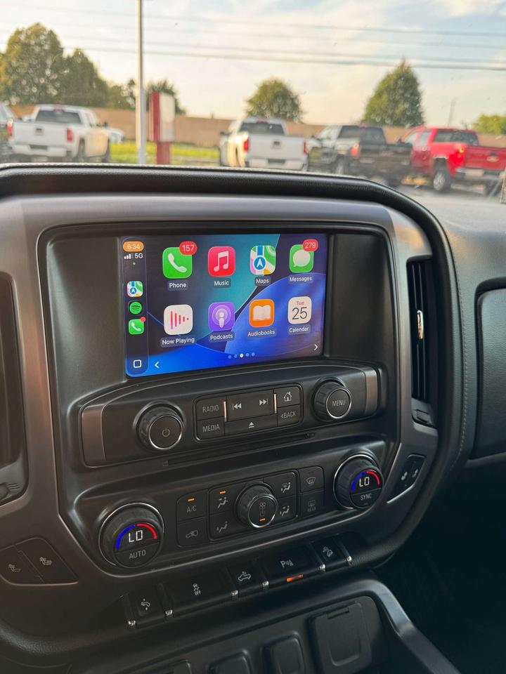 2016 GMC Sierra 1500 4WD Crew Cab 153.0 SLE 6'6 Box Photo